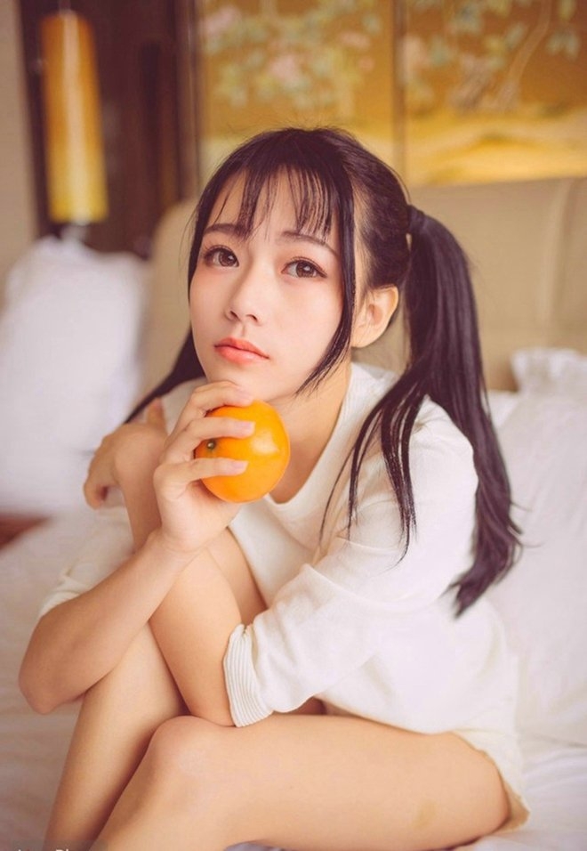 吊带连体衣光滑牛奶肌人体之美