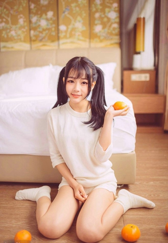吊带连体衣光滑牛奶肌人体之美
