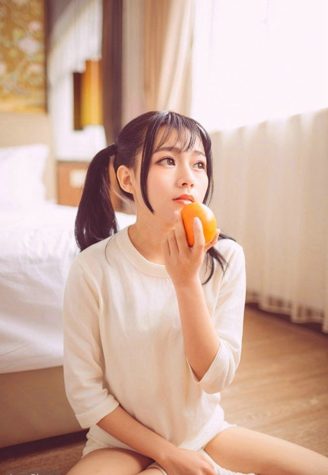 吊带连体衣光滑牛奶肌人体之美