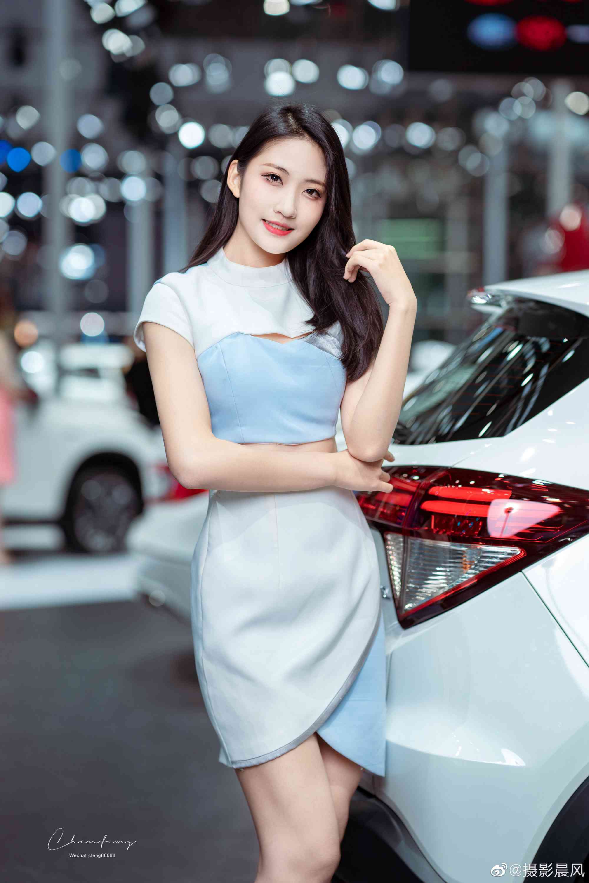 美女车模细腰美腿性感迷人私拍