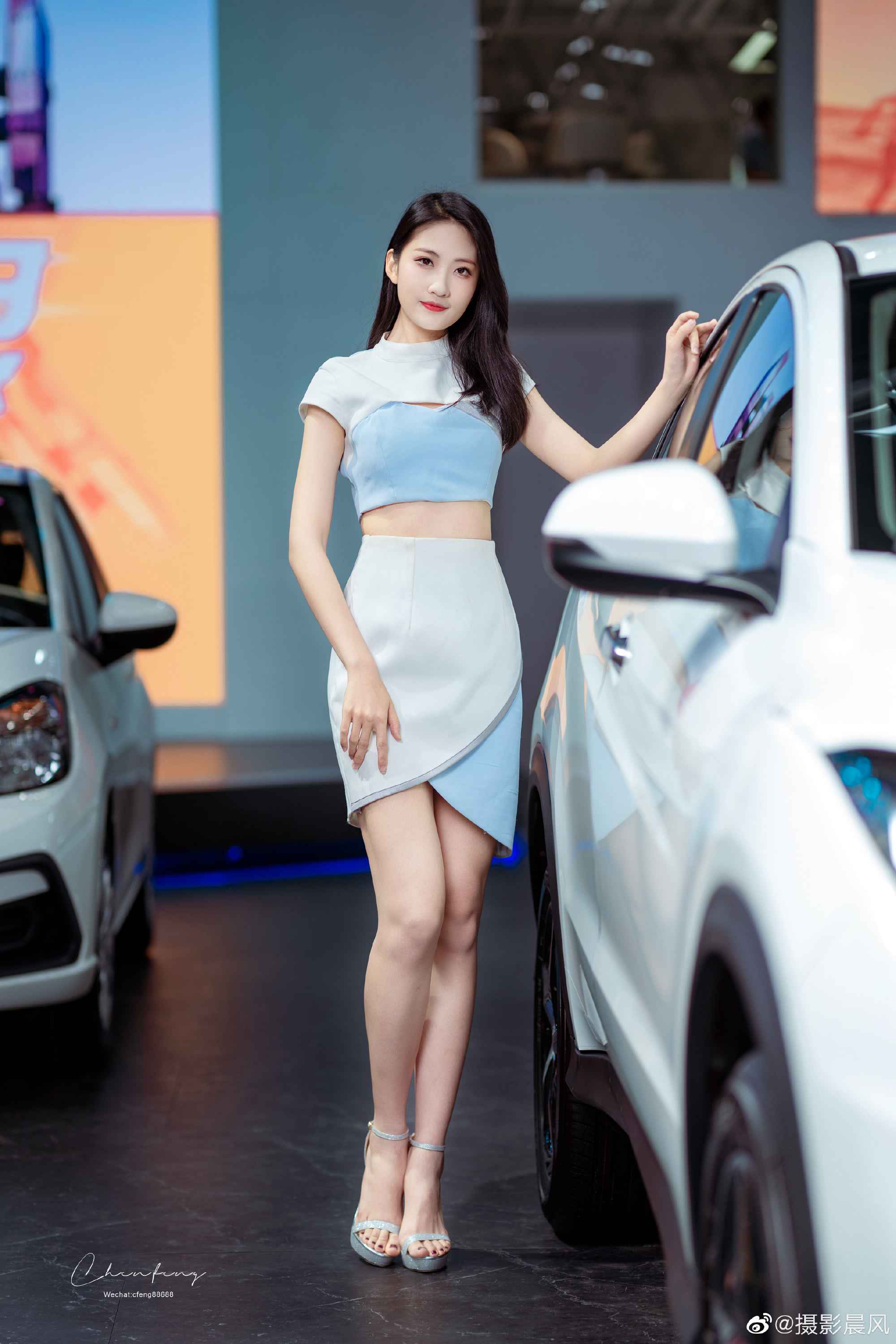 美女车模细腰美腿性感迷人私拍