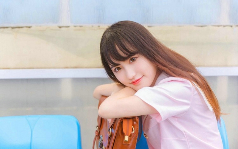 粉嫩小女生jk制服白丝美腿图片